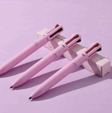 Compact 4-in-1 makeup pen with concealer, highlighter, and contour. Beautycom. 