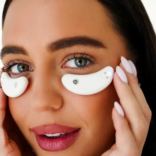Refresh tired eyes with our Eye Capsules for instant relief. Beautycom.  